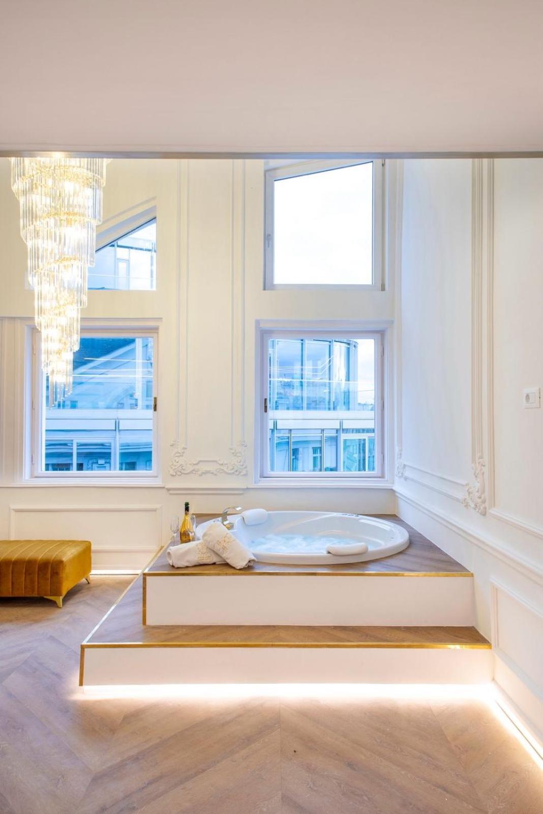 Jacuzzi Royal Suite Boedapest Buitenkant foto